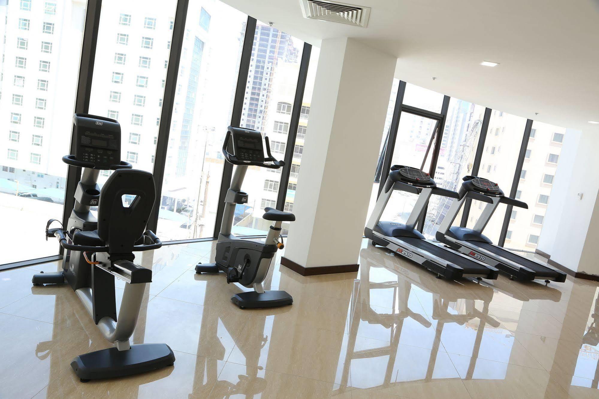 Belle Tower Luxury Apartments Manama Exterior photo